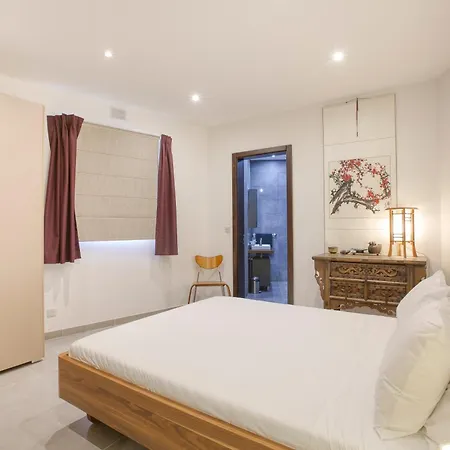 Appartement Lovely With Amazing Balcony & Communal Pool By 360 Estates