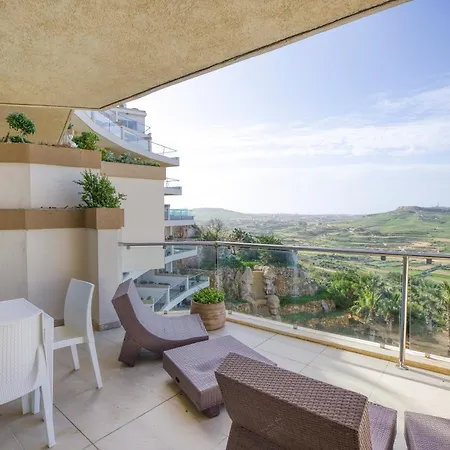 Lovely With Amazing Balcony & Communal Pool By 360 Estates Appartement