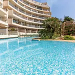 Lovely With Amazing Balcony & Communal Pool By 360 Estates