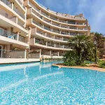Daire Lovely With Amazing Balcony & Communal Pool By 360 Estates