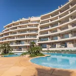 Daire Lovely With Amazing Balcony & Communal Pool By 360 Estates