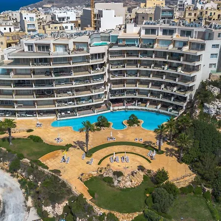 Lovely With Amazing Balcony & Communal Pool By 360 Estates Apartamento Ghajn Melel