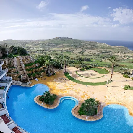 Lovely With Amazing Balcony & Communal Pool By 360 Estates Apartamento Ghajn Melel