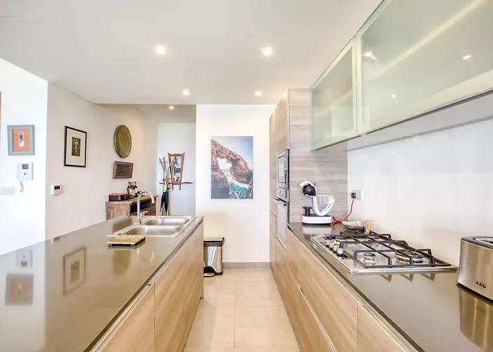 Διαμέρισμα Lovely With Amazing Balcony & Communal Pool By 360 Estates Ghajn Melel