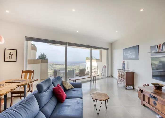 Lovely With Amazing Balcony & Communal Pool By 360 Estates Διαμέρισμα Ghajn Melel