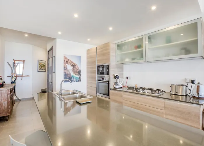 Lovely With Amazing Balcony & Communal Pool By 360 Estates Ghajn Melel