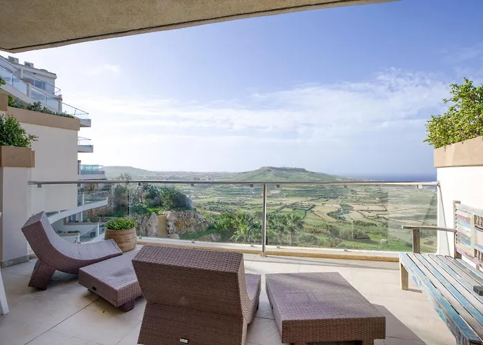 Lovely With Amazing Balcony & Communal Pool By 360 Estates Διαμέρισμα Ghajn Melel