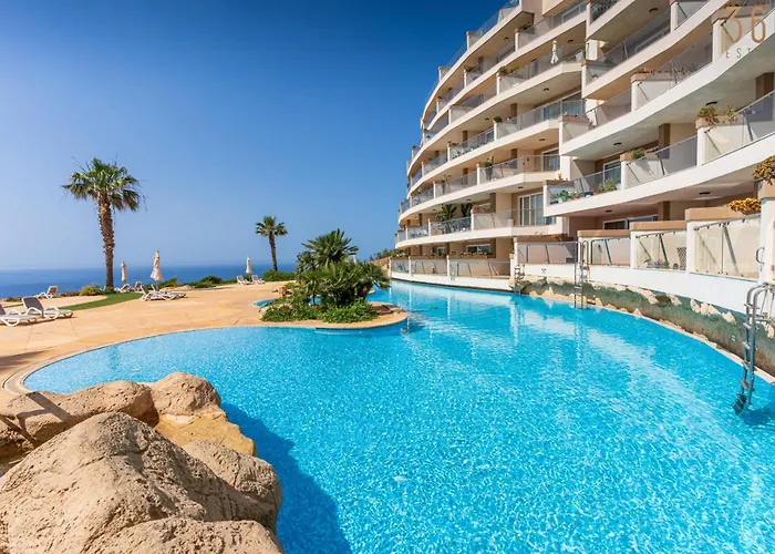 Διαμέρισμα Lovely With Amazing Balcony & Communal Pool By 360 Estates Ghajn Melel