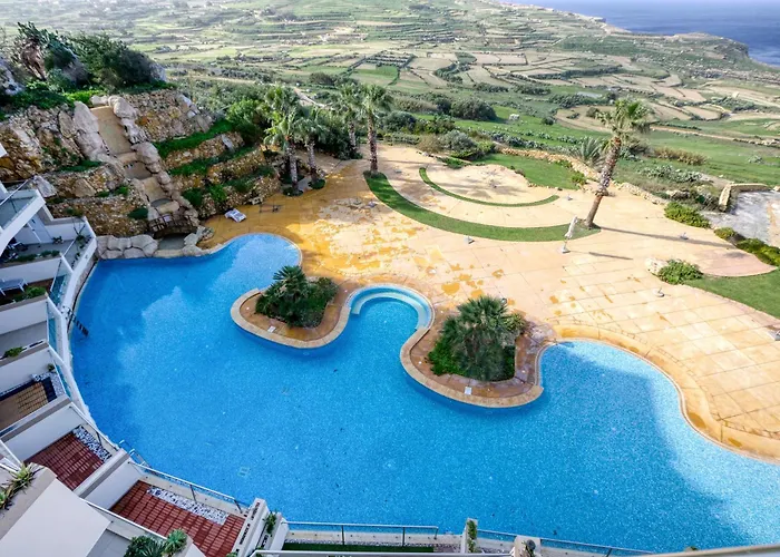 Διαμέρισμα Lovely With Amazing Balcony & Communal Pool By 360 Estates Ghajn Melel