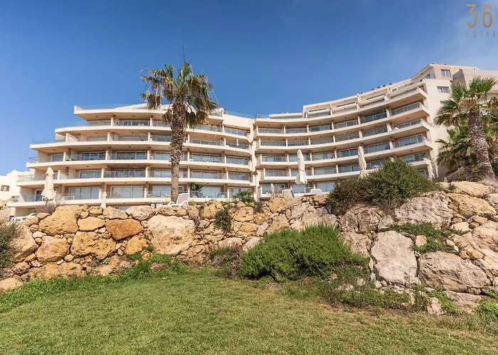 Lovely With Amazing Balcony & Communal Pool By 360 Estates *