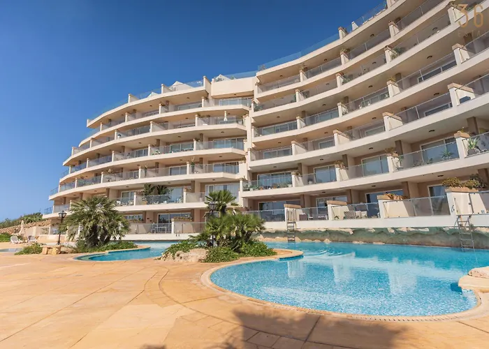 Διαμέρισμα Lovely With Amazing Balcony & Communal Pool By 360 Estates